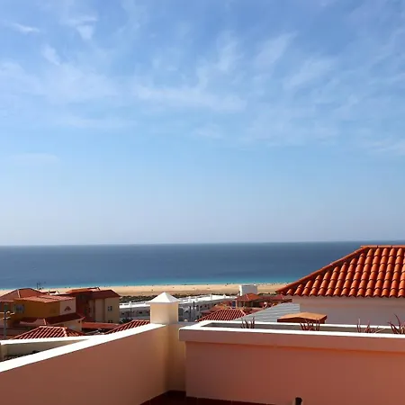 فيلة El Bucanero